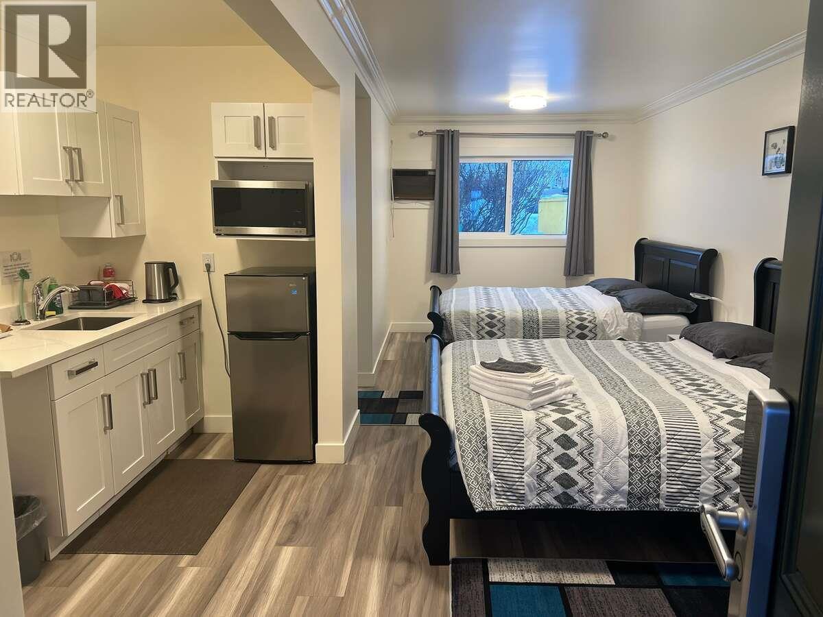 4881 St Mary's Street, Radium Hot Springs, British Columbia  V0A 1M0 - Photo 2 - 10385222