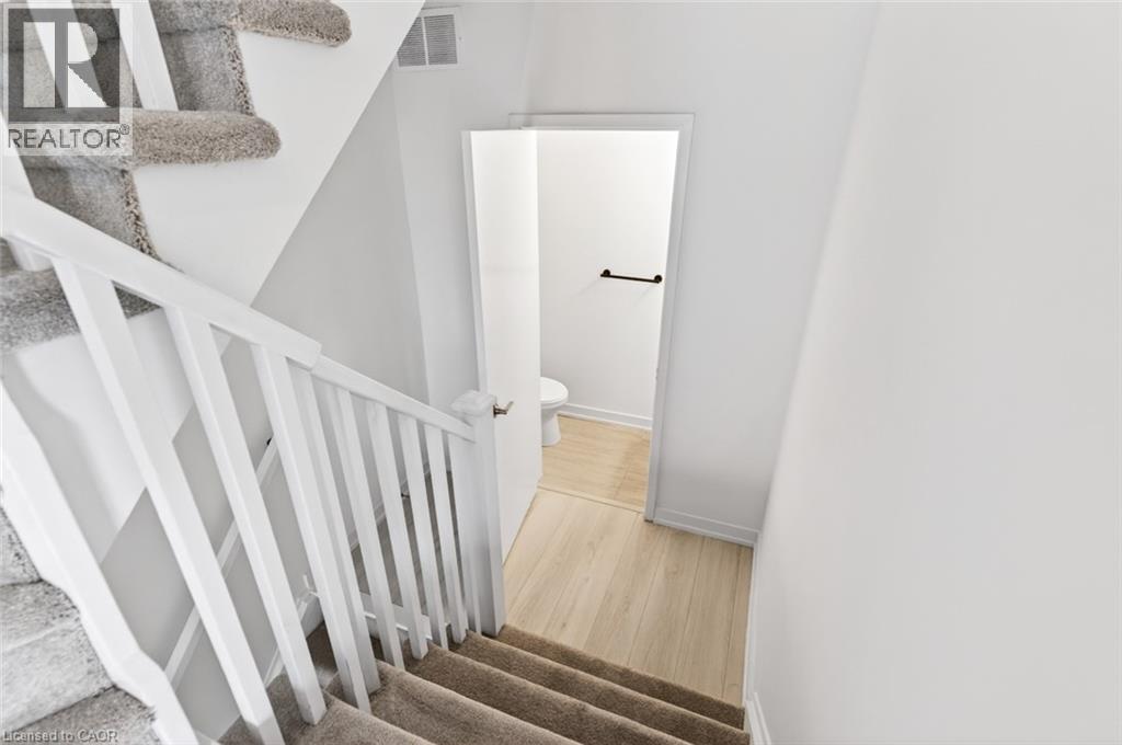 1121 Cooke Boulevard Unit# 32, Burlington, Ontario  L7T 0C3 - Photo 7 - 40825177