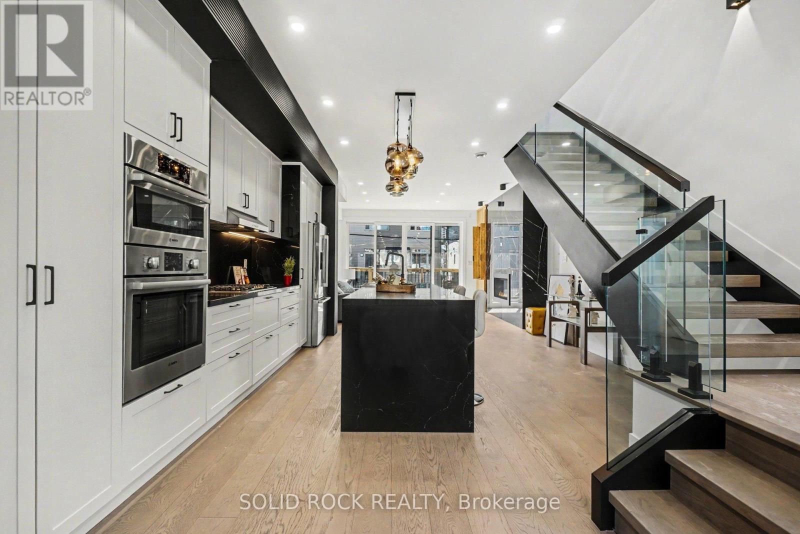 826 Alpine Avenue, Ottawa, Ontario  K2B 5R6 - Photo 10 - X13055698