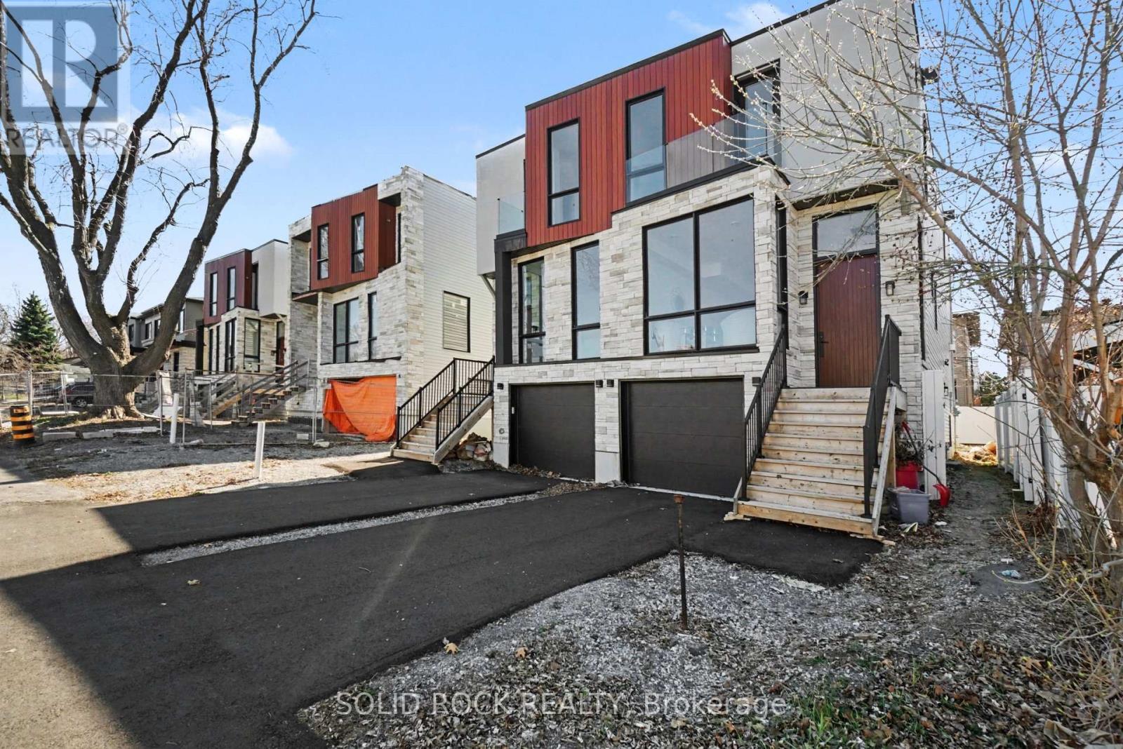 826 Alpine Avenue, Ottawa, Ontario  K2B 5R6 - Photo 2 - X13055698