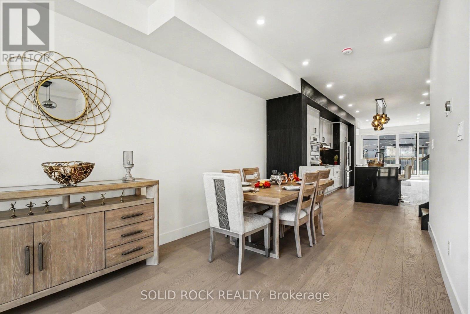 826 Alpine Avenue, Ottawa, Ontario  K2B 5R6 - Photo 6 - X13055698