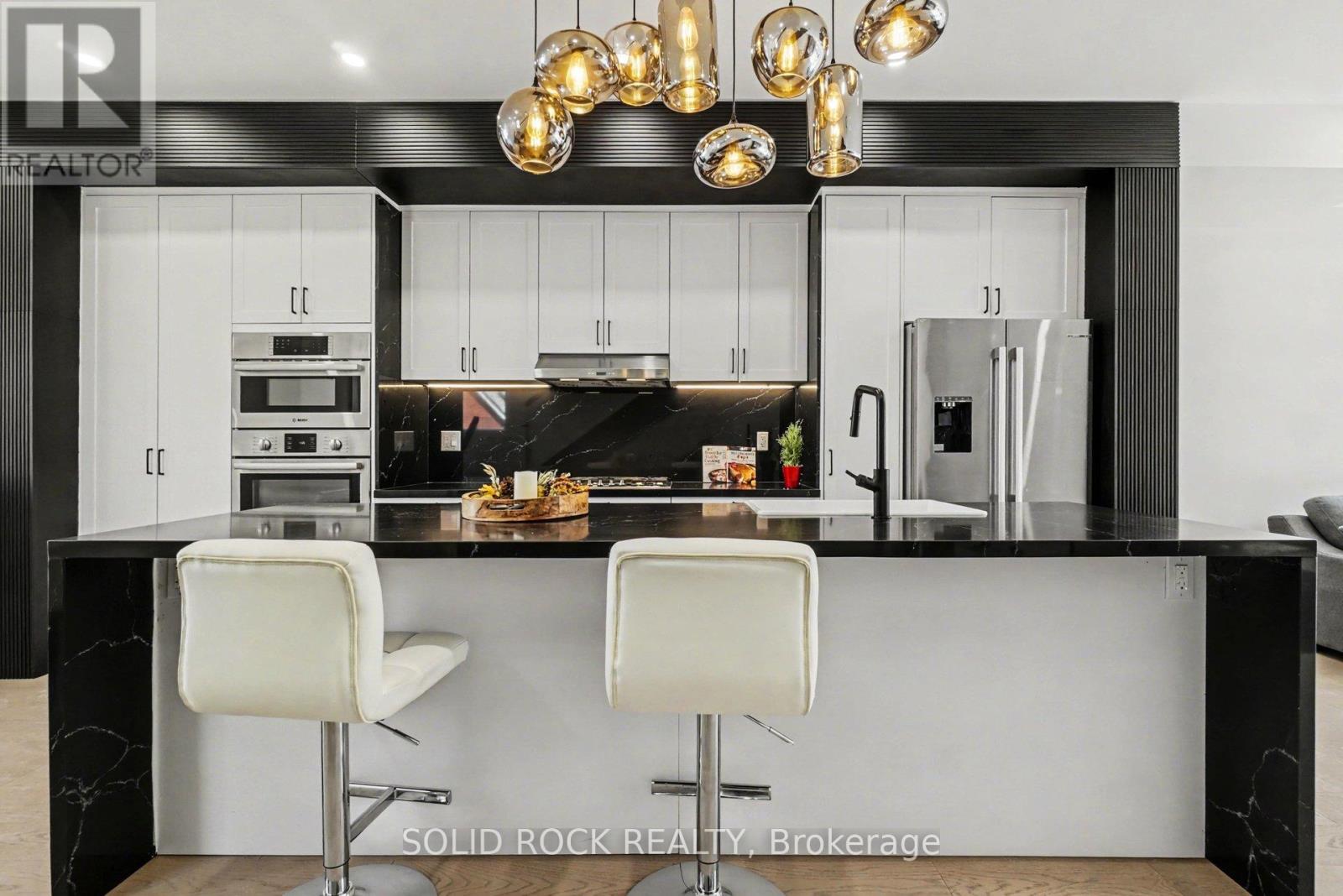 826 Alpine Avenue, Ottawa, Ontario  K2B 5R6 - Photo 9 - X13055698