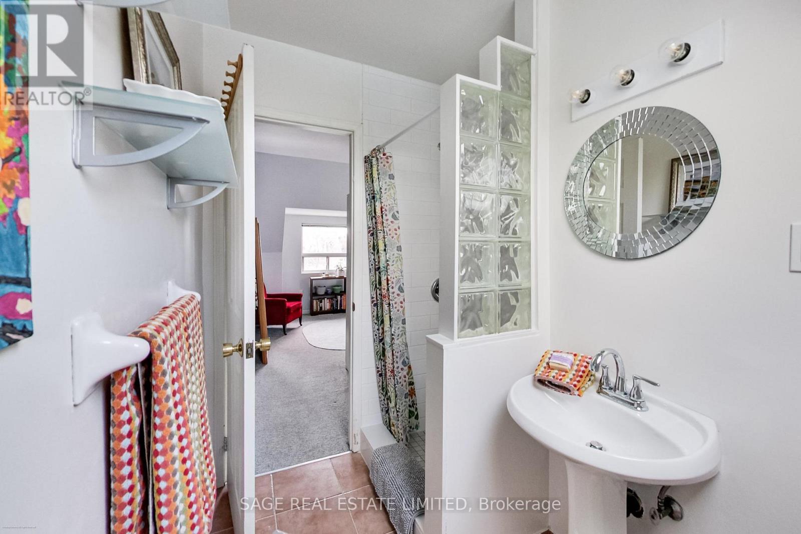 62a Galley Avenue, Toronto, Ontario  M6R 1H1 - Photo 30 - W13051206