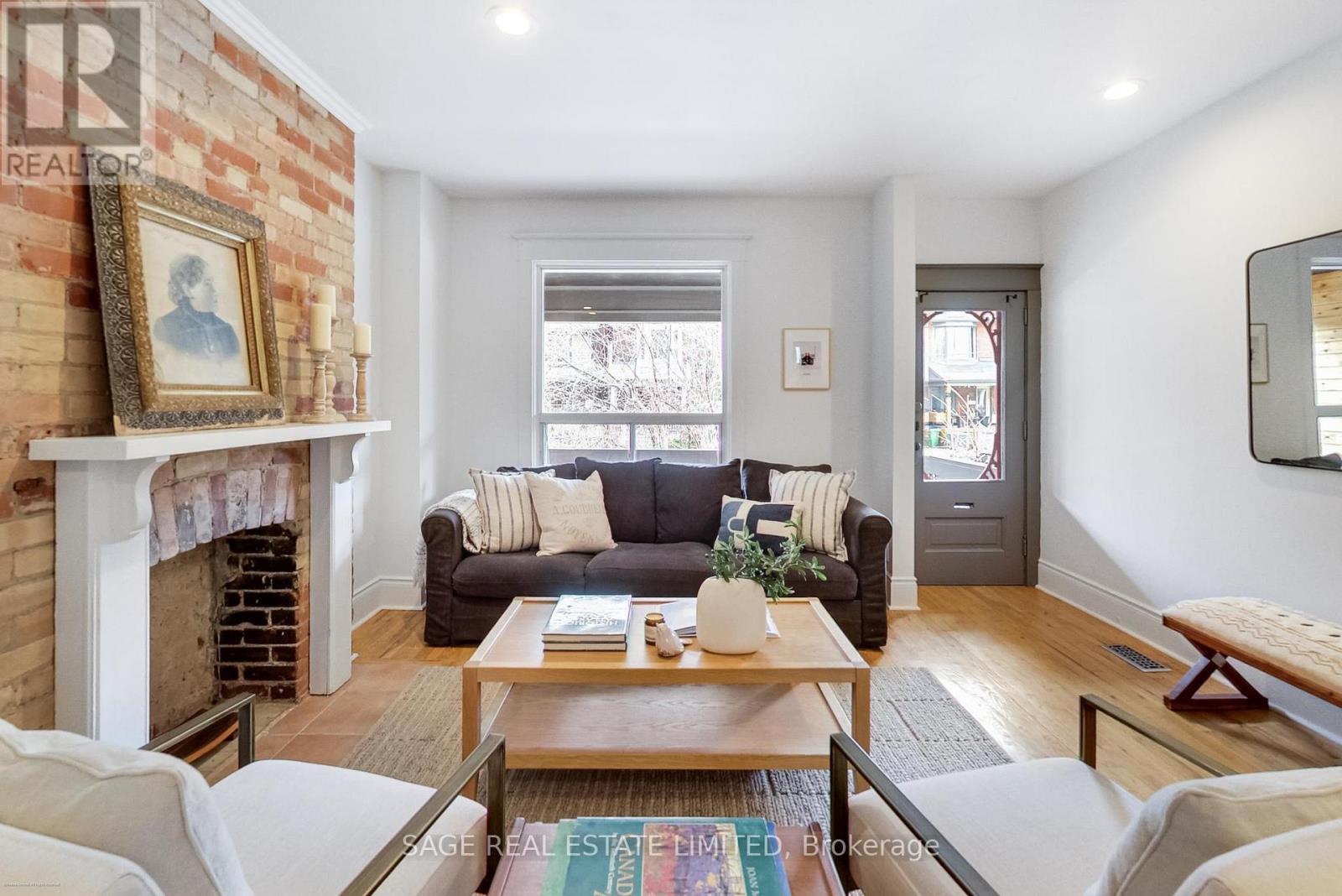 62a Galley Avenue, Toronto, Ontario  M6R 1H1 - Photo 4 - W13051206