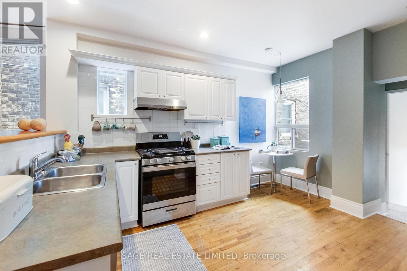 62a Galley Avenue, Toronto, Ontario  M6R 1H1 - Photo 8 - W13051206