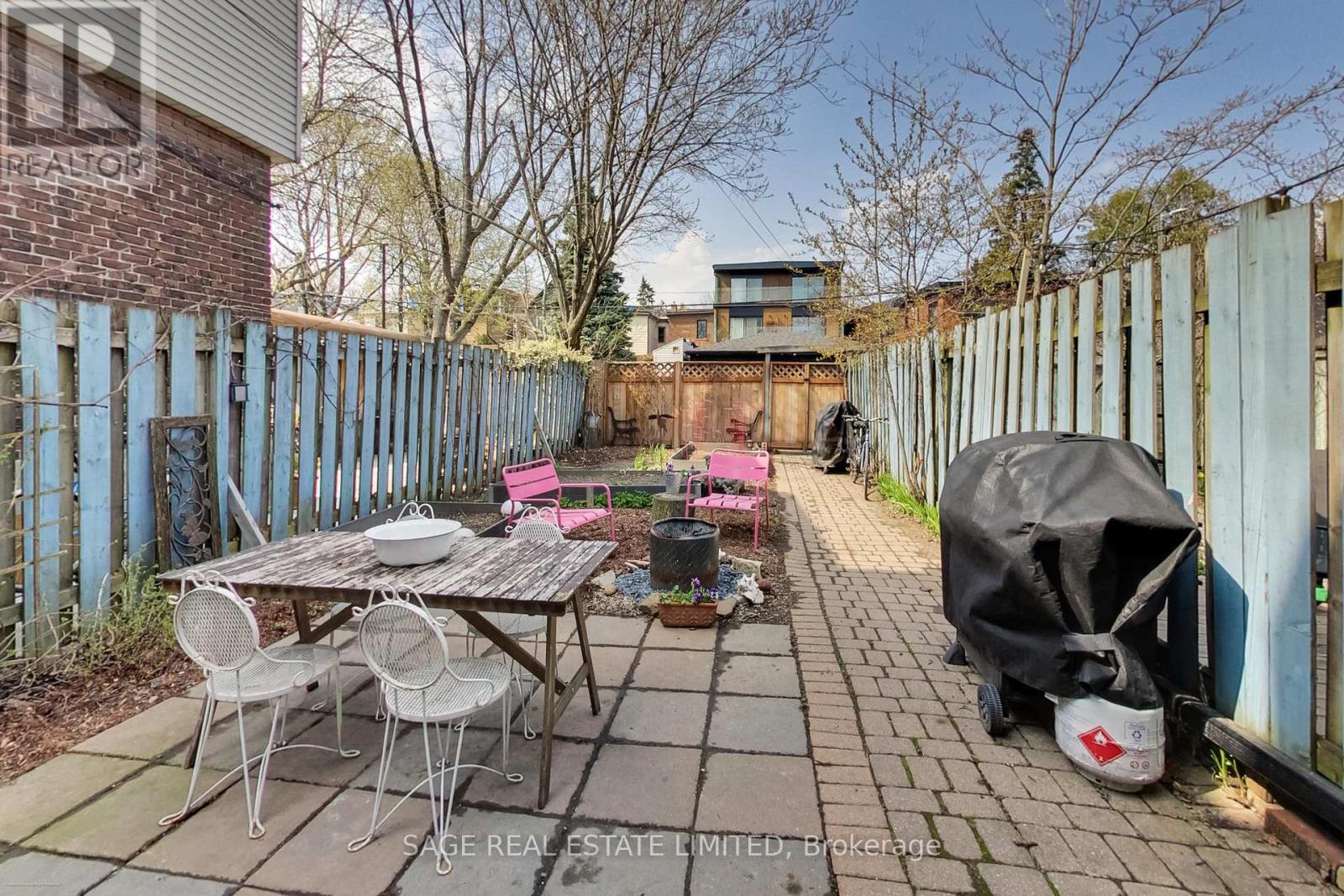 62a Galley Avenue, Toronto, Ontario  M6R 1H1 - Photo 47 - W13051206