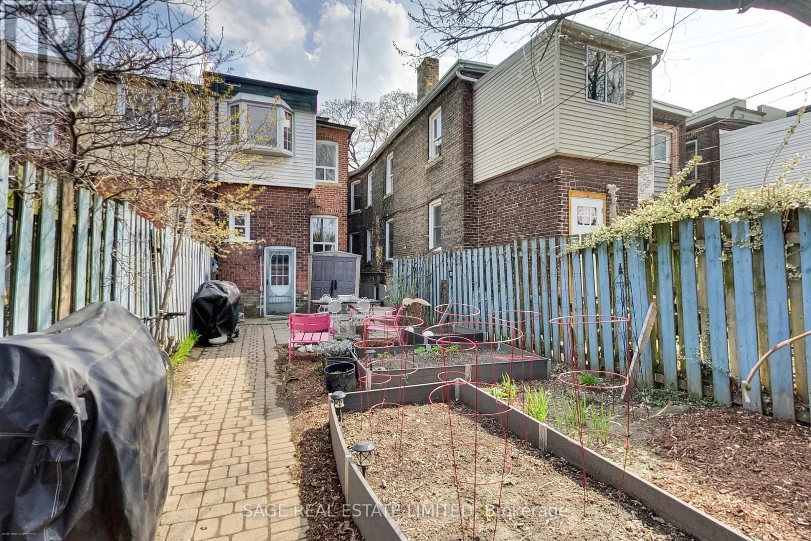 62a Galley Avenue, Toronto, Ontario  M6R 1H1 - Photo 46 - W13051206