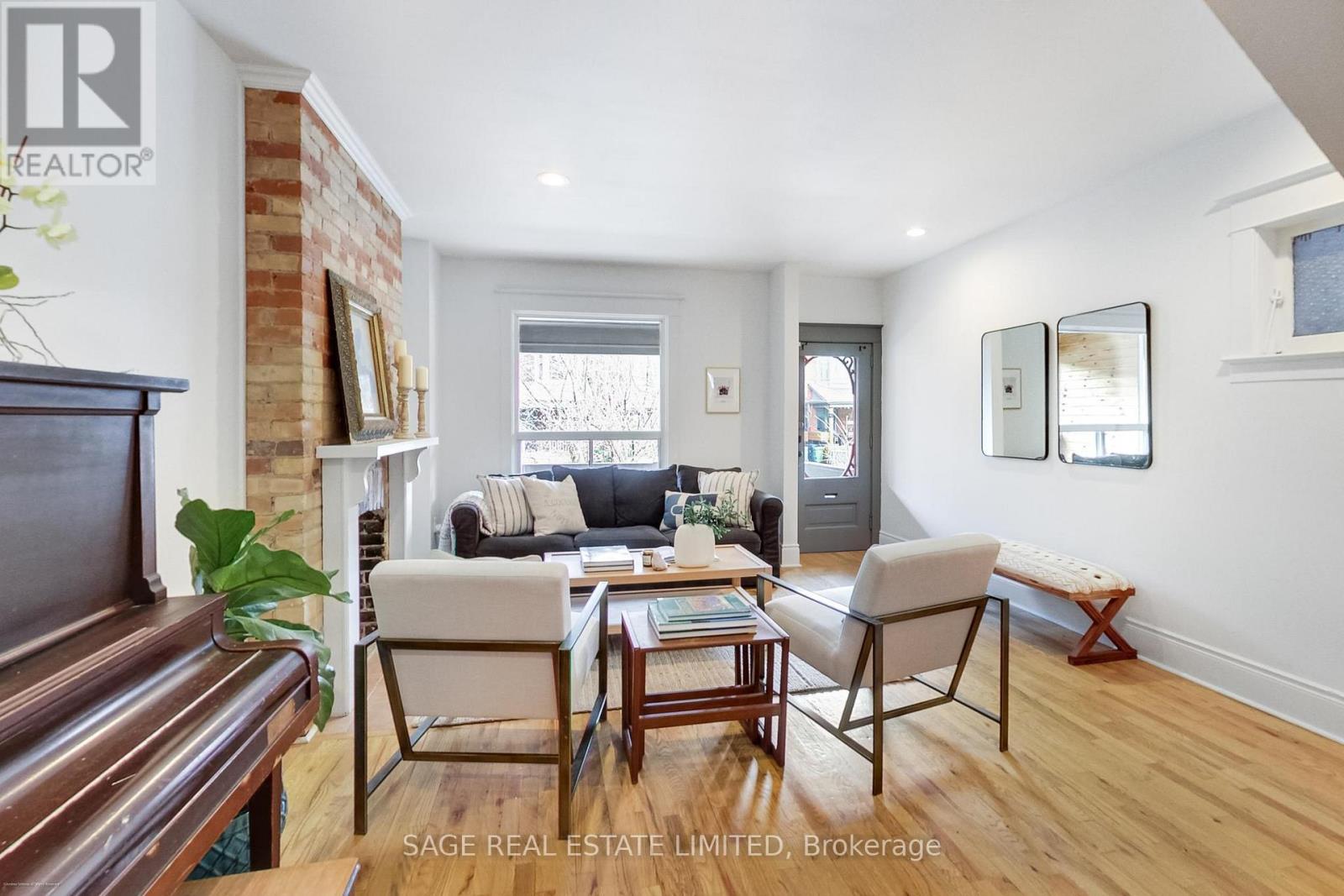 62a Galley Avenue, Toronto, Ontario  M6R 1H1 - Photo 5 - W13051206