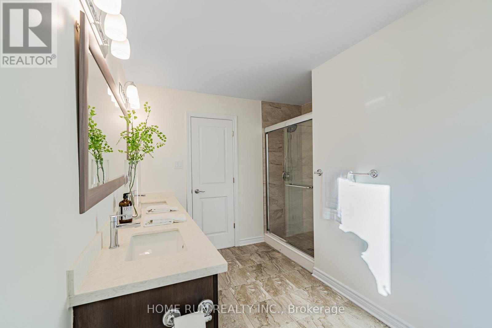 Unknown Address, ,    - Photo 38 - X13055136