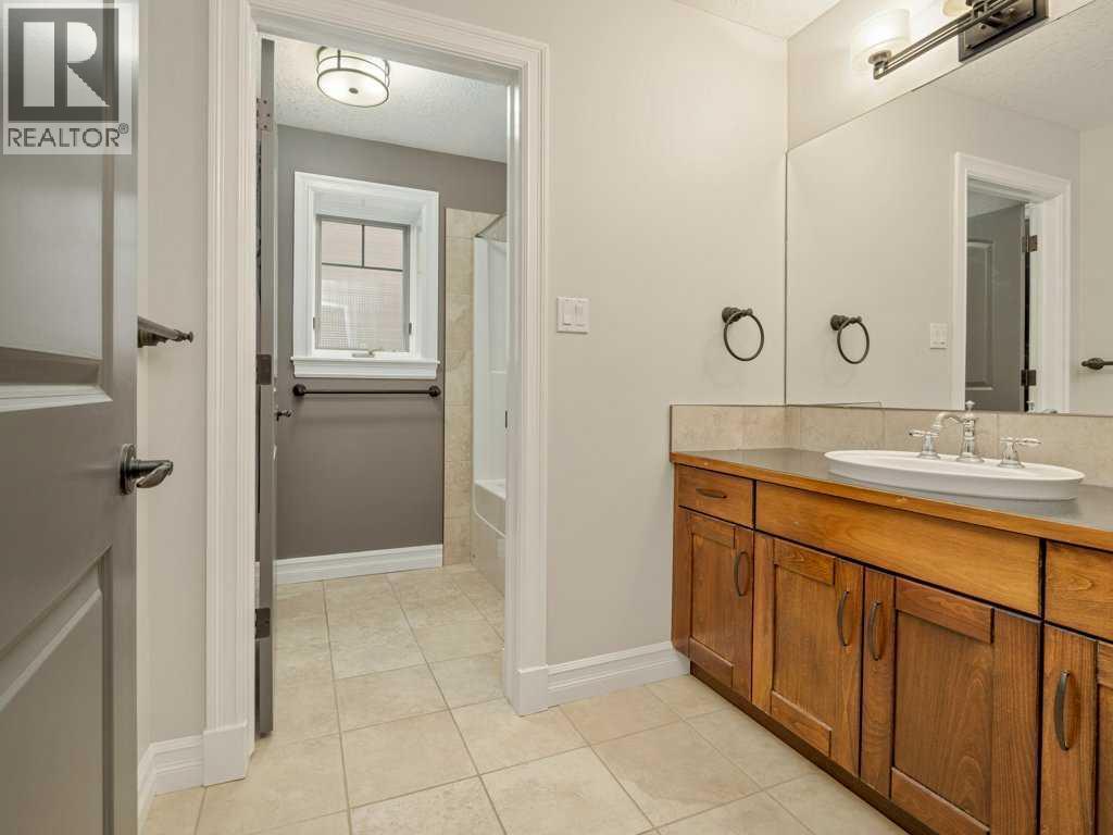 530 Canyon Cove W, Lethbridge, Alberta  T1K 2N4 - Photo 37 - A2296857