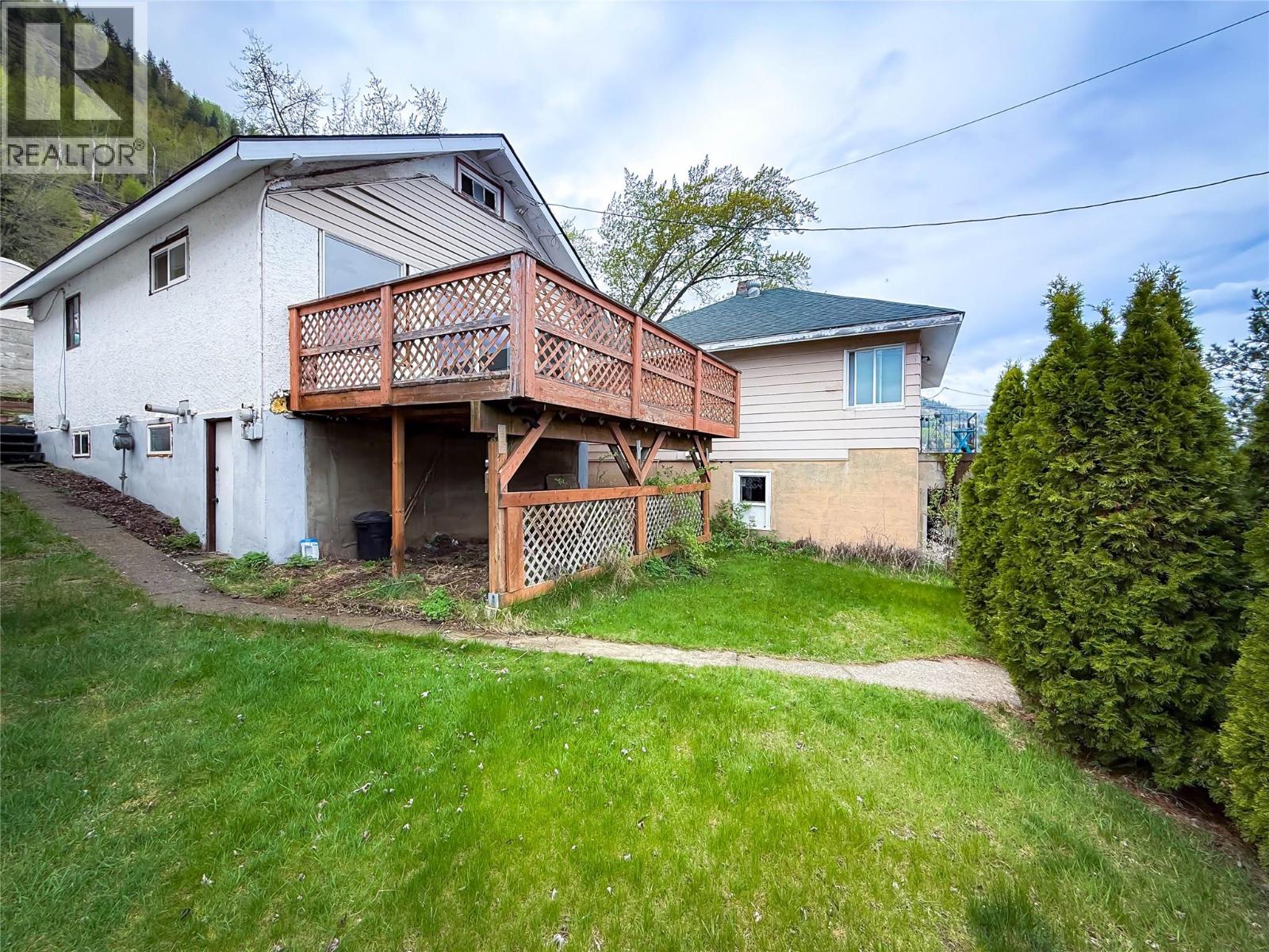 2224 Topping Street, Trail, British Columbia  V1R 4G5 - Photo 22 - 10384292