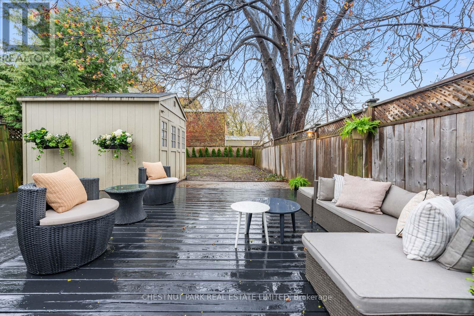 146 Boulton Avenue, Toronto, Ontario  M4M 2J7 - Photo 36 - E13054298