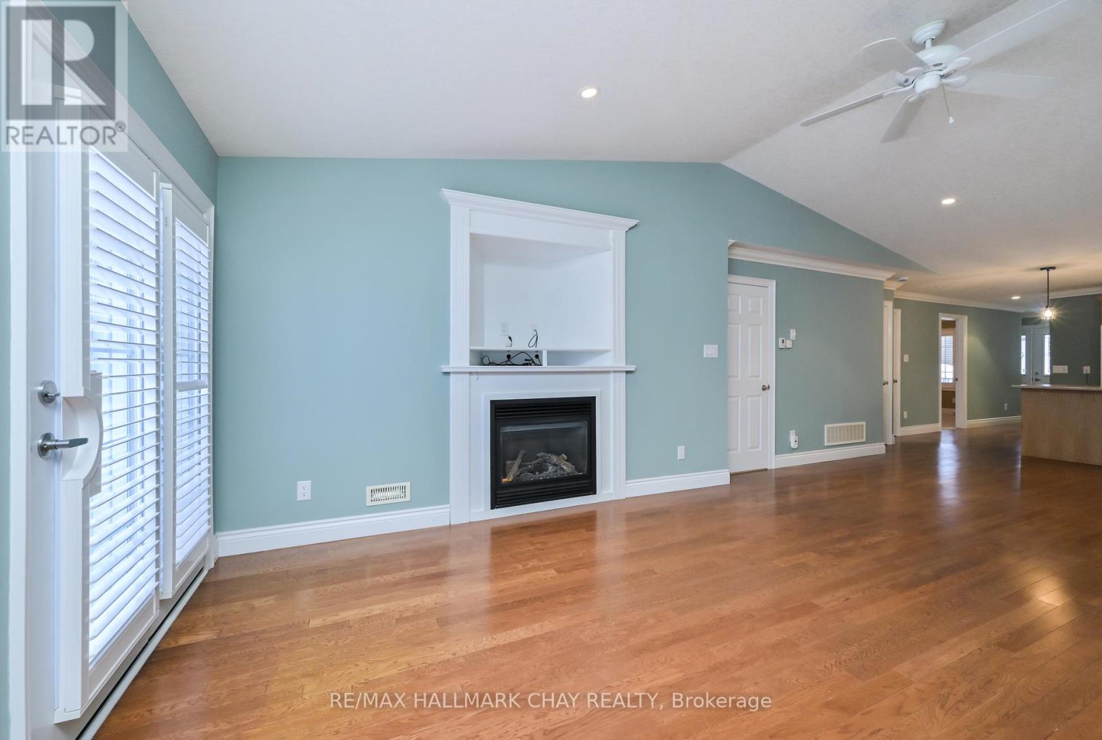 140 Meadow Lane, Wasaga Beach, Ontario  L9Z 0A4 - Photo 13 - S12823958