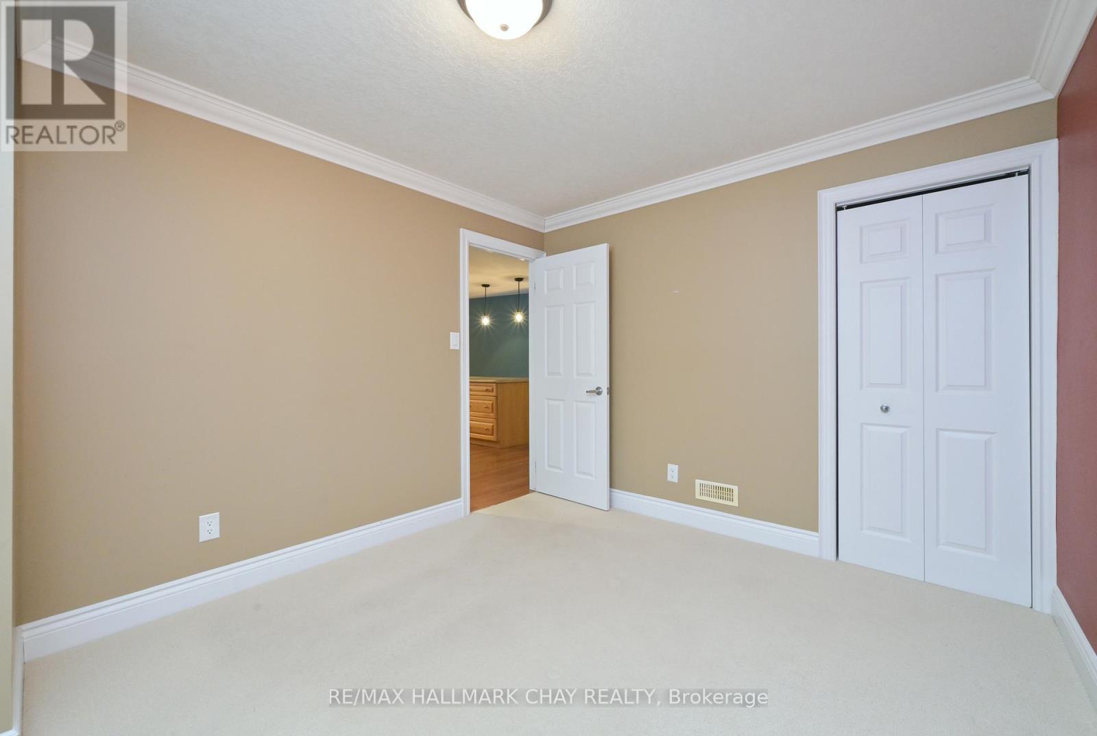 140 Meadow Lane, Wasaga Beach, Ontario  L9Z 0A4 - Photo 23 - S12823958