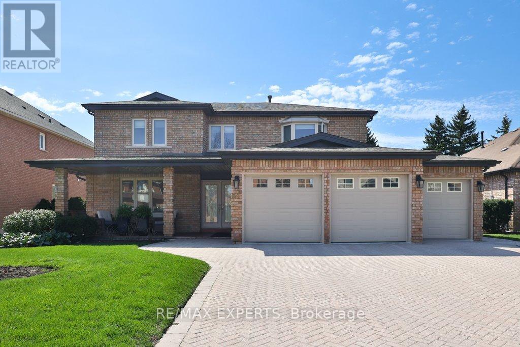 51 BLOOMINGDALE LANE, Vaughan, Ontario