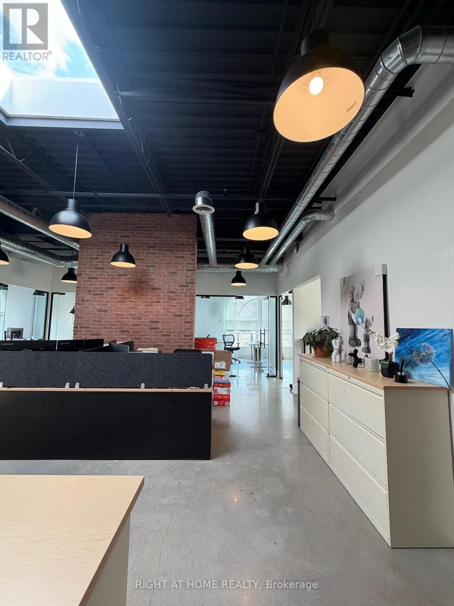 1 - 68 Jutland Road, Toronto, Ontario  M8Z 2H1 - Photo 4 - W13055680