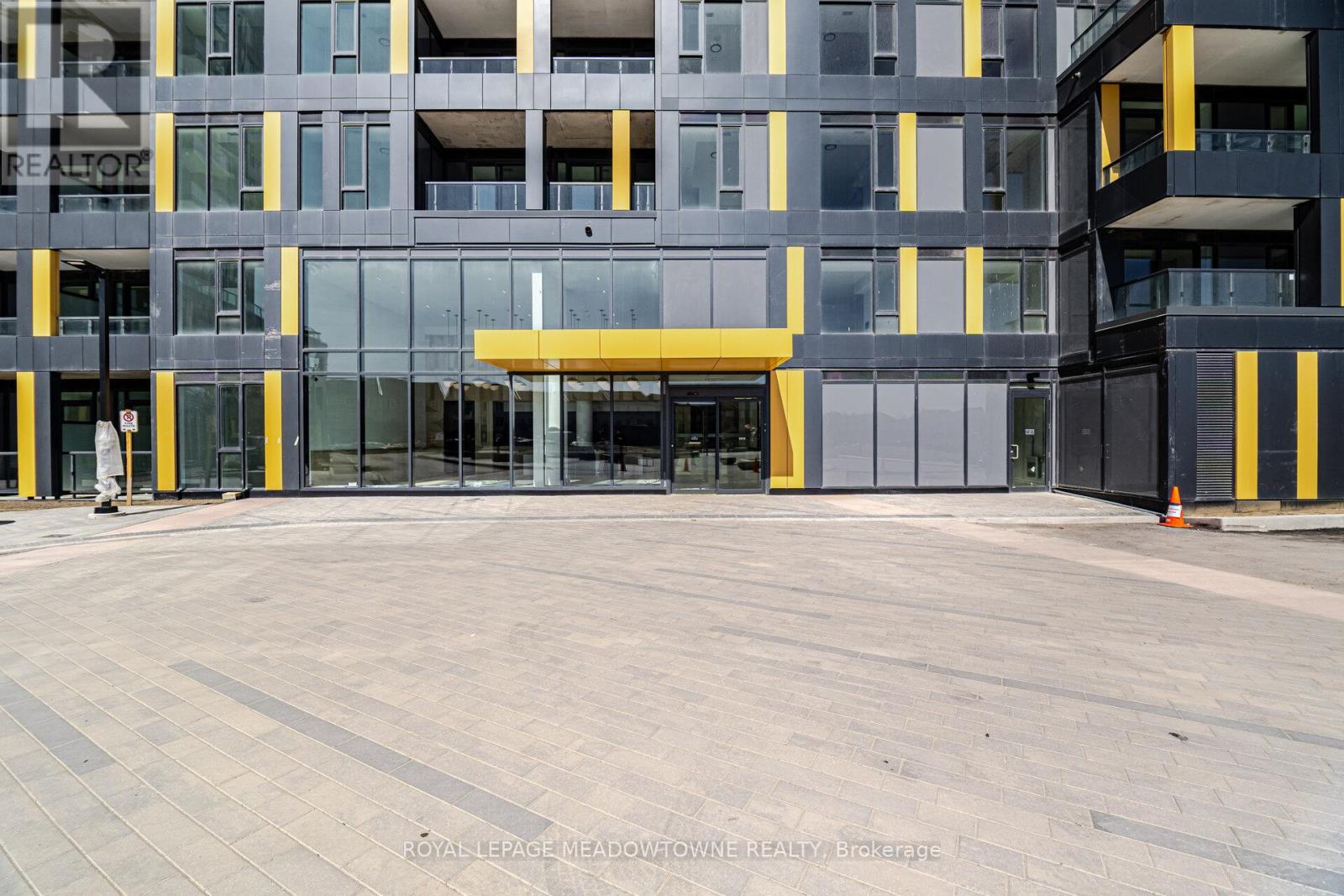 429 - 4878 Powers Common, Burlington, Ontario  L7M 2B4 - Photo 2 - W13055702