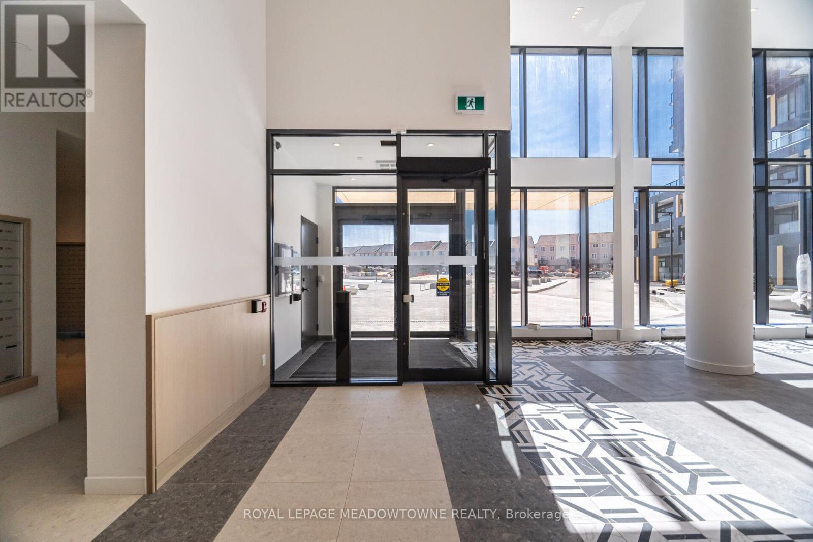 429 - 4878 Powers Common, Burlington, Ontario  L7M 2B4 - Photo 3 - W13055702