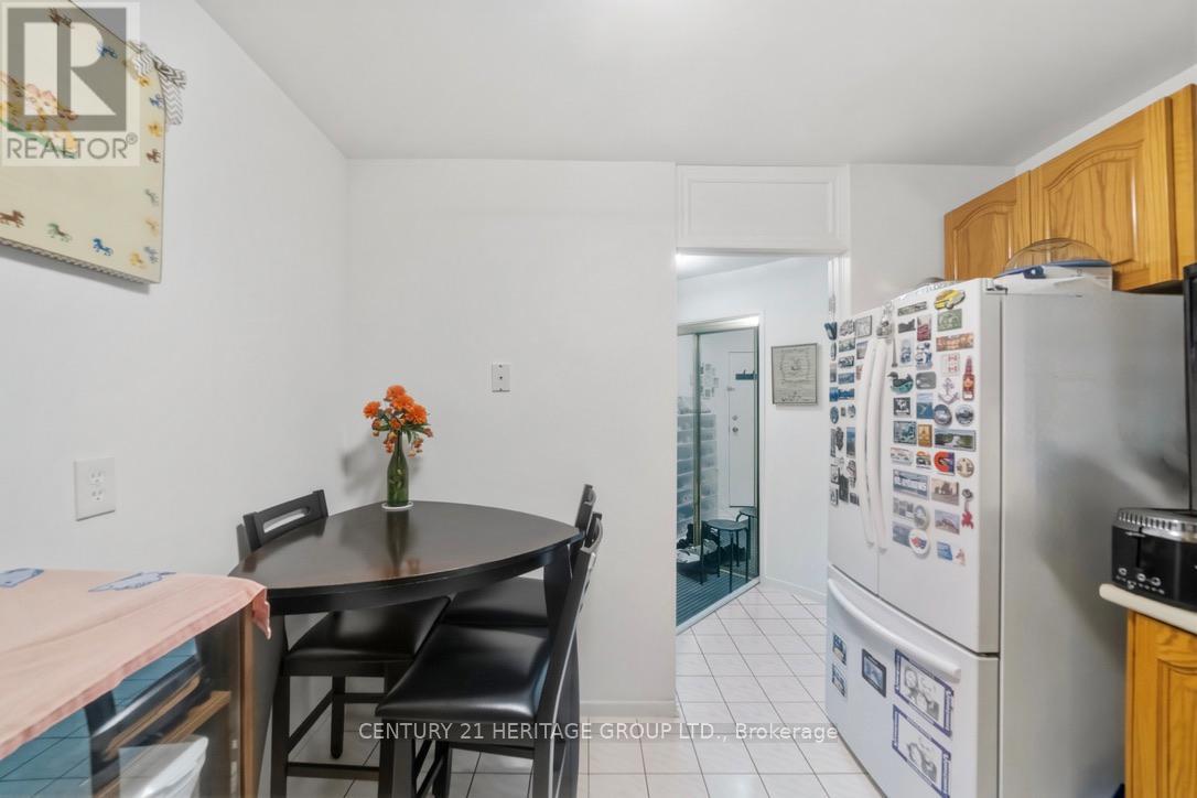 1408 - 2323 Confederation Parkway, Mississauga, Ontario  L5B 1R6 - Photo 23 - W13055714