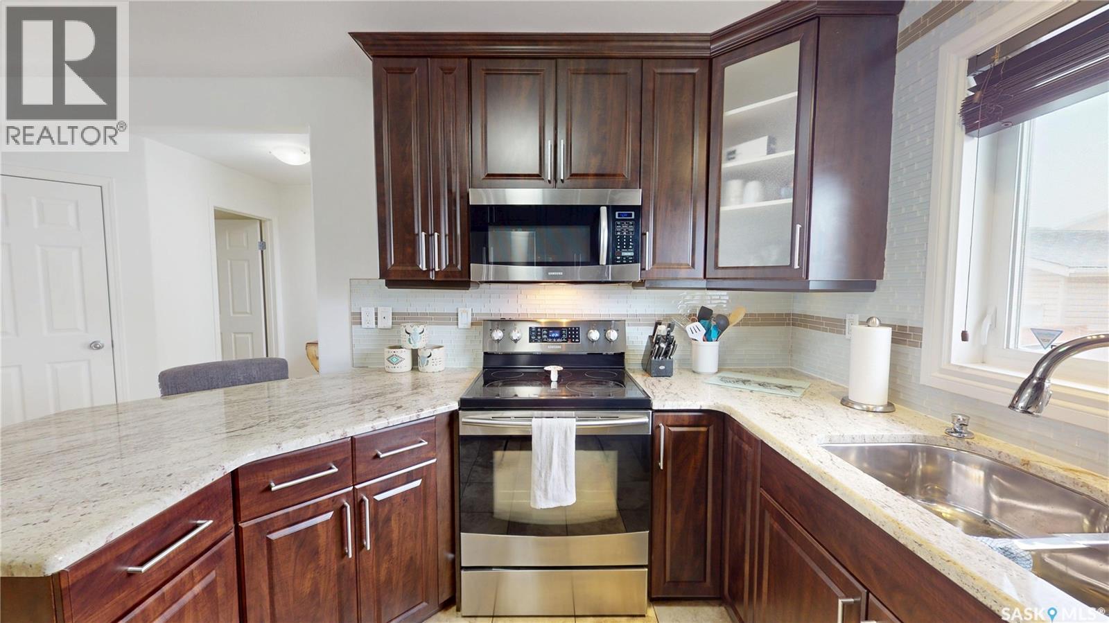 747 Rutherford Lane, Saskatoon, Saskatchewan  S7N 4X6 - Photo 5 - SK034099