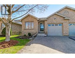 19 HANLON Place Unit# 15, Paris, Ontario