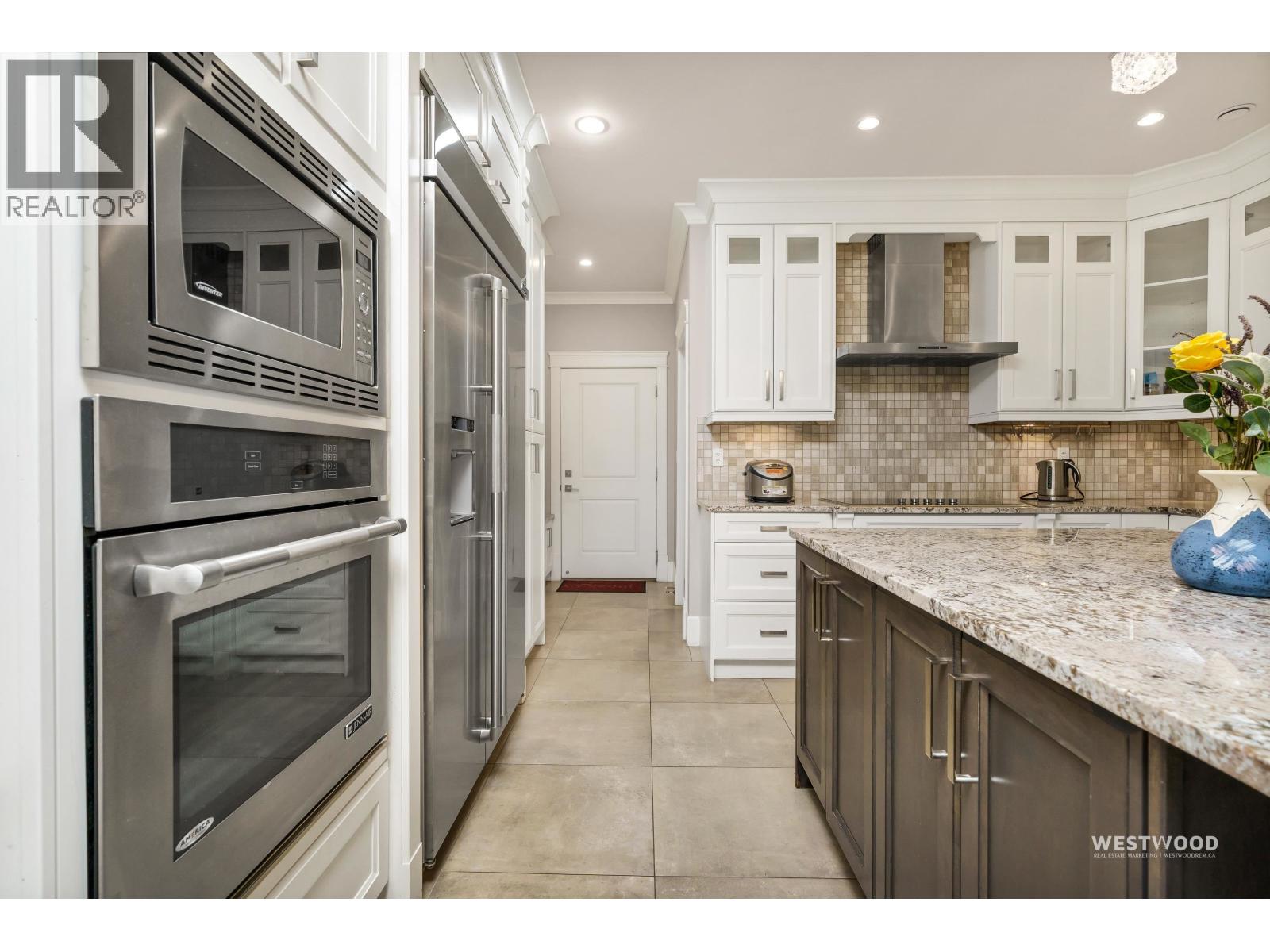 1870 Sperling Avenue, Burnaby, British Columbia  V5B 4K5 - Photo 14 - R3117013