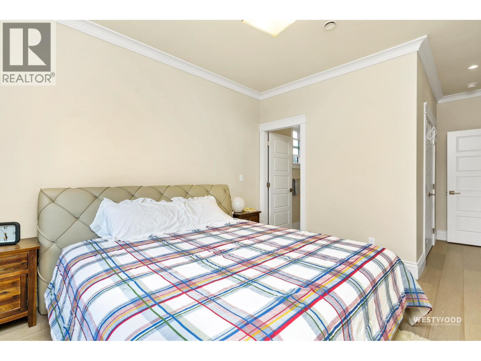 1870 Sperling Avenue, Burnaby, British Columbia  V5B 4K5 - Photo 28 - R3117013