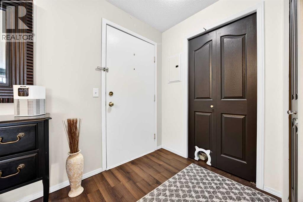 213, 2000 Citadel Meadow Point Nw, Calgary, Alberta  T3G 5N5 - Photo 2 - A2304903