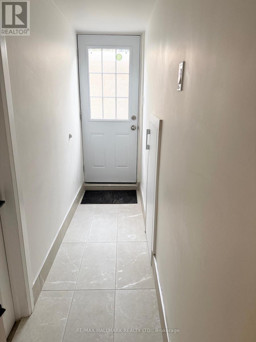 7 Charing Crescent, Aurora, Ontario  L4G 6P4 - Photo 10 - N13044280