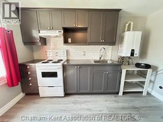 6 Mcnaughton Avenue, Wallaceburg, Ontario  N8A 2W5 - Photo 2 - 26008022