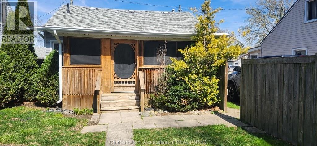 6 Mcnaughton Avenue, Wallaceburg, Ontario  N8A 2W5 - Photo 16 - 26008022