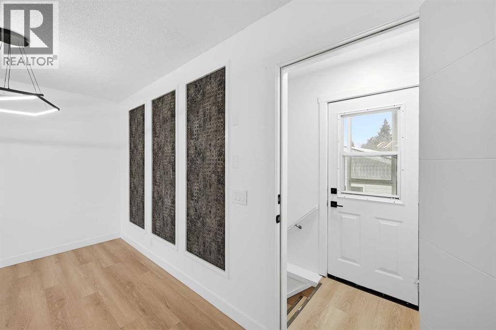 2404 51 Street Ne, Calgary, Alberta  T1Y 1C3 - Photo 12 - A2281937