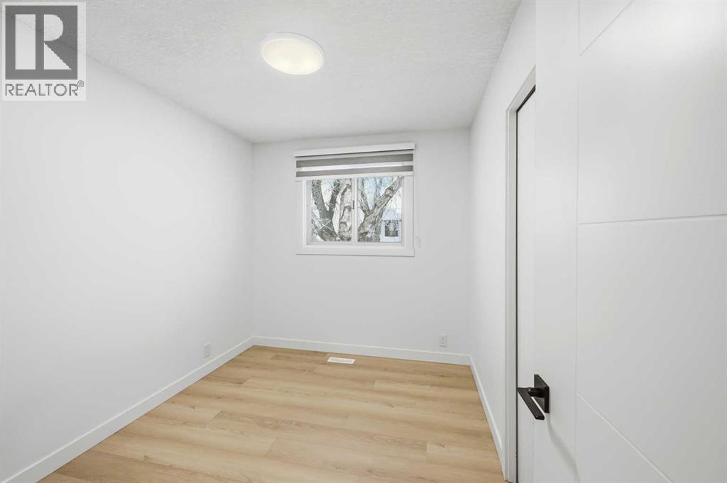 2404 51 Street Ne, Calgary, Alberta  T1Y 1C3 - Photo 19 - A2281937