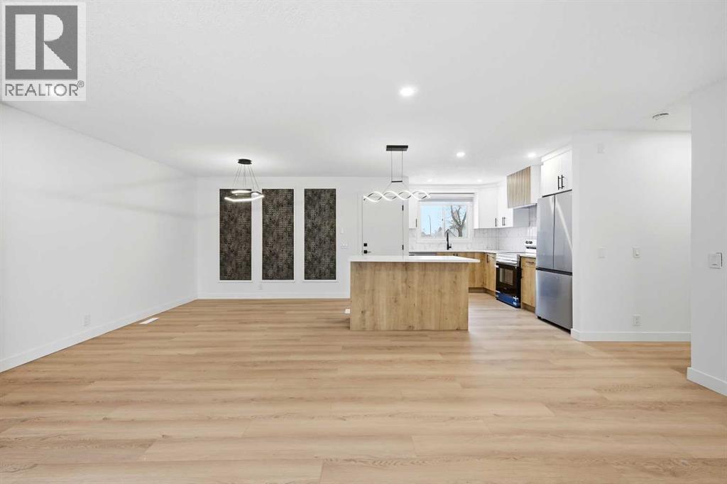 2404 51 Street Ne, Calgary, Alberta  T1Y 1C3 - Photo 11 - A2281937