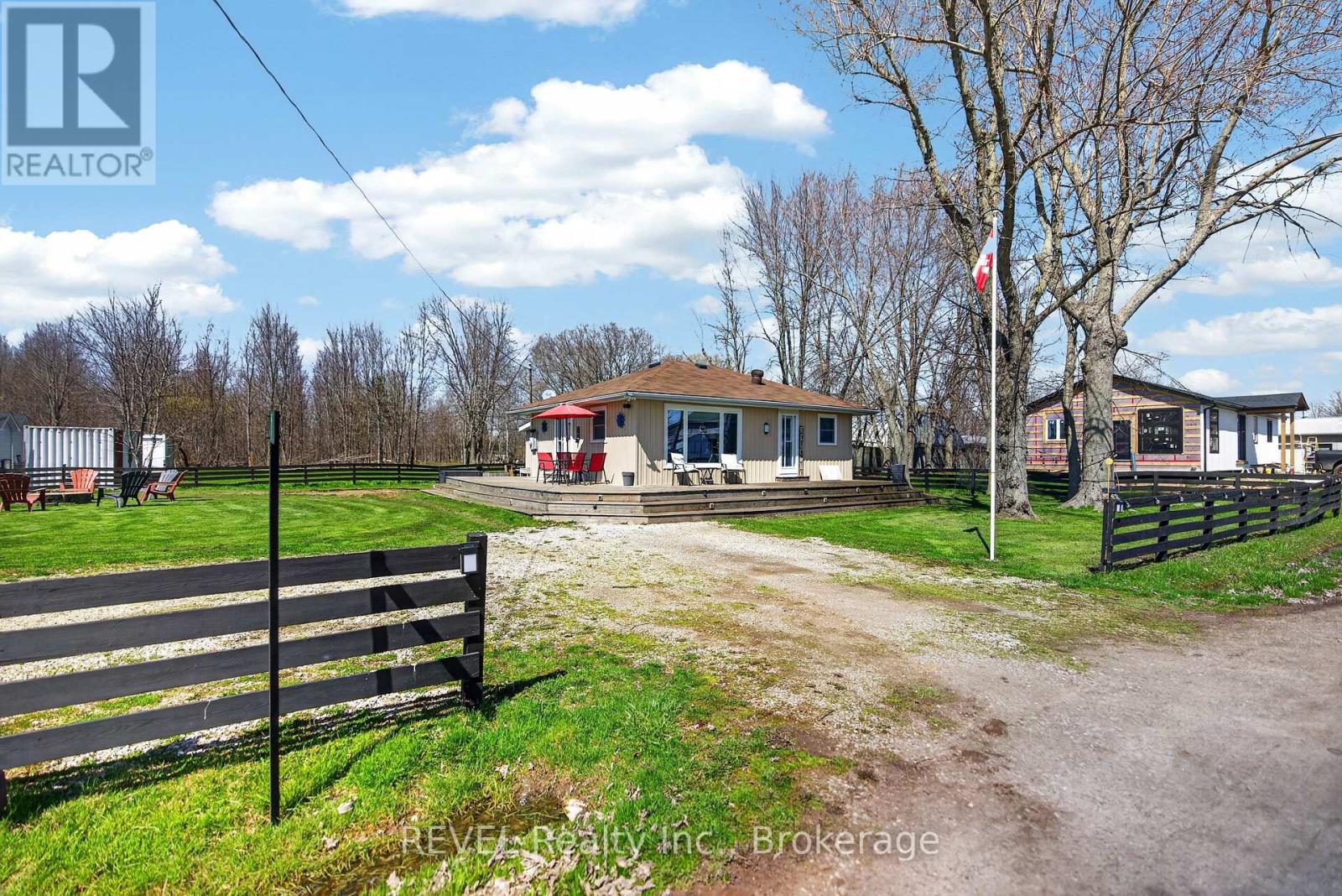 11 Walter Drive, Haldimand, Ontario  N0A 1L0 - Photo 3 - X13055646