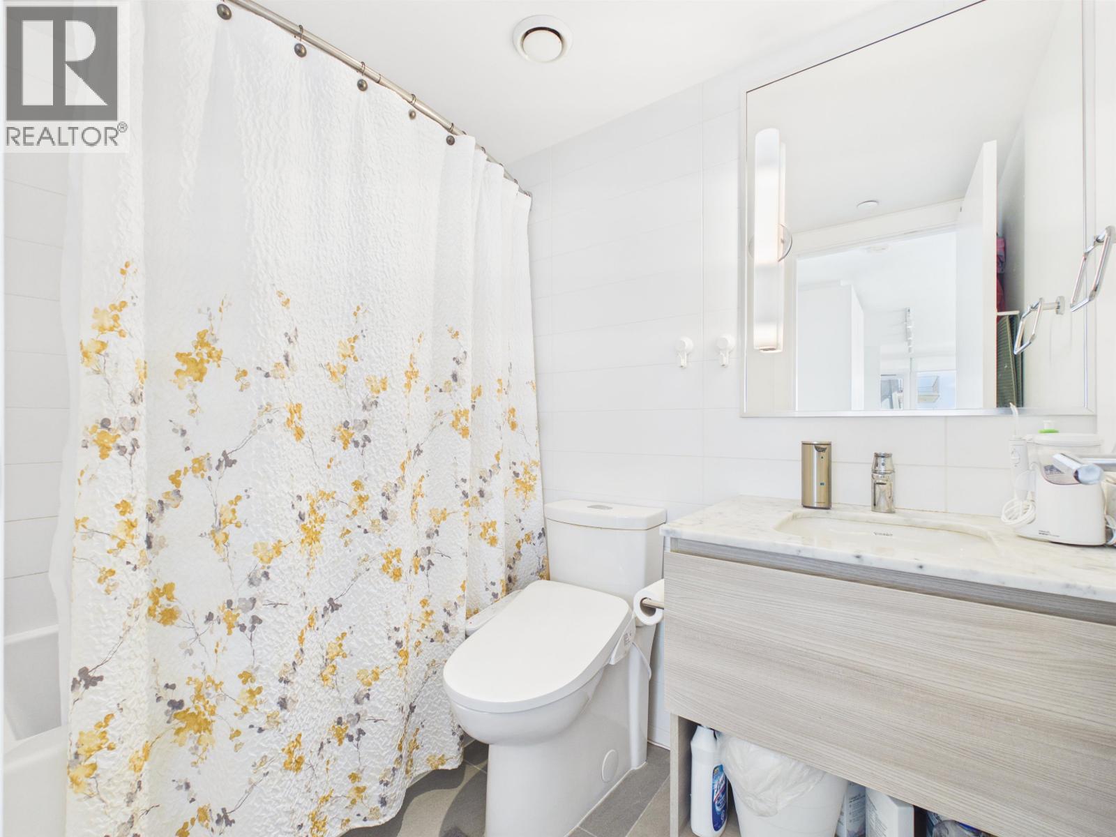 2705 908 Quayside Drive, New Westminster, British Columbia  V3M 0L4 - Photo 16 - R3117156