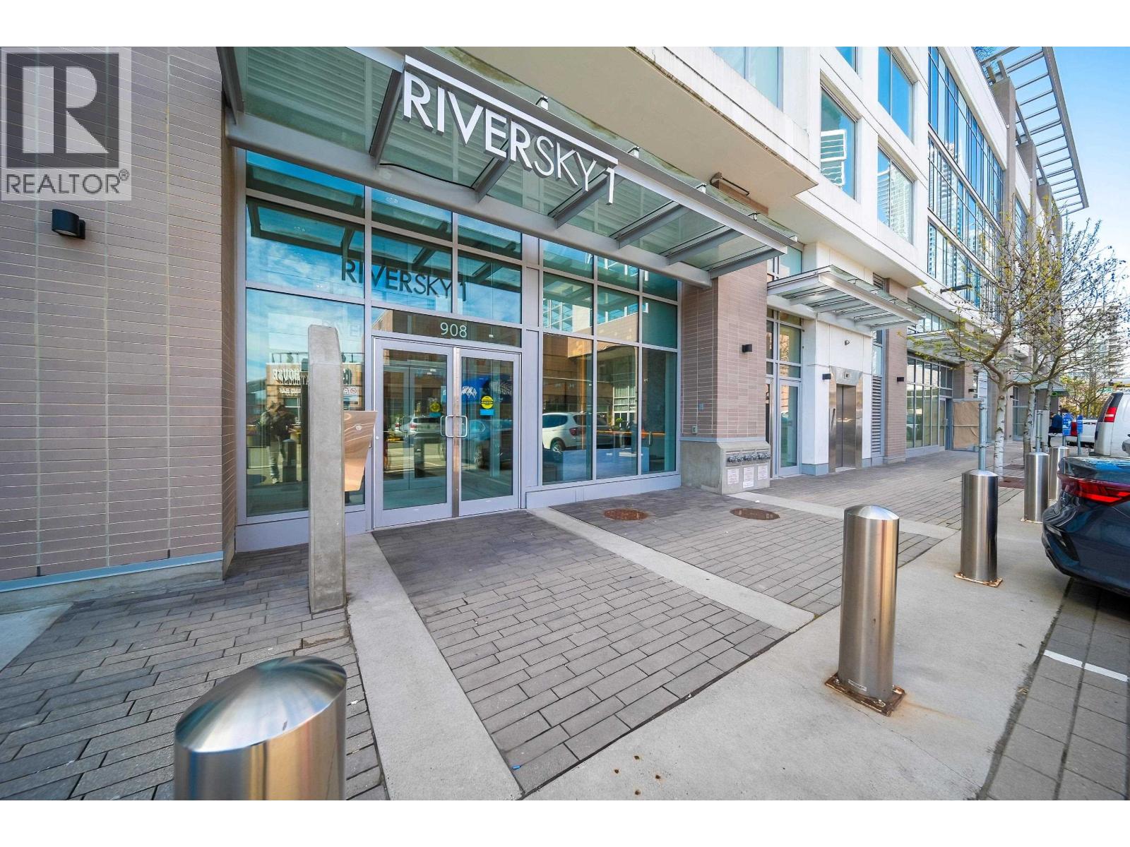 2705 908 Quayside Drive, New Westminster, British Columbia  V3M 0L4 - Photo 3 - R3117156