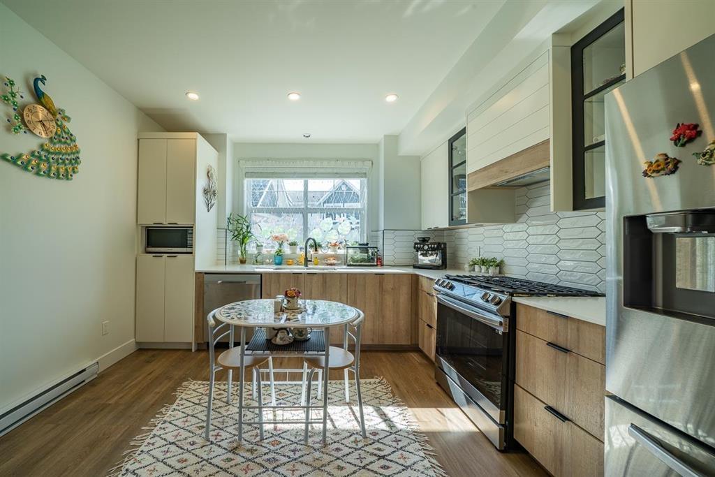 31 14541 Winter Crescent, White Rock, British Columbia  V4P 0G5 - Photo 3 - R3116668