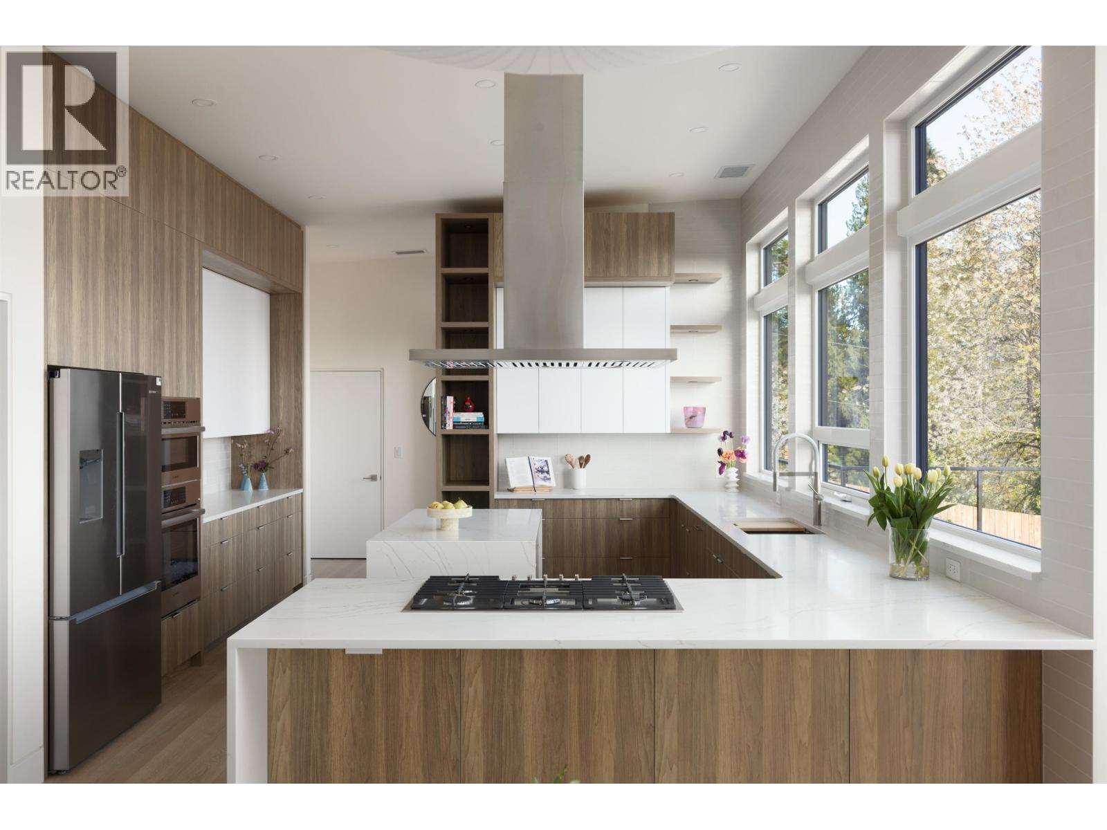 980 Gower Point Road, Gibsons, British Columbia  V0N 1V3 - Photo 5 - R3117142