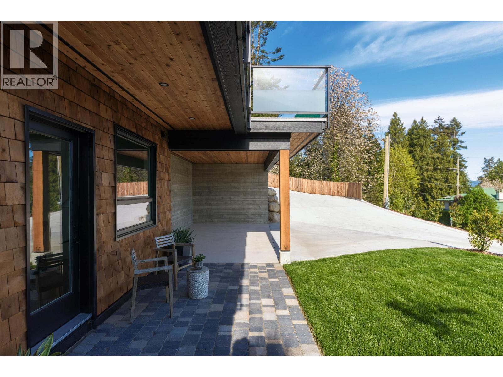 980 Gower Point Road, Gibsons, British Columbia  V0N 1V3 - Photo 24 - R3117142