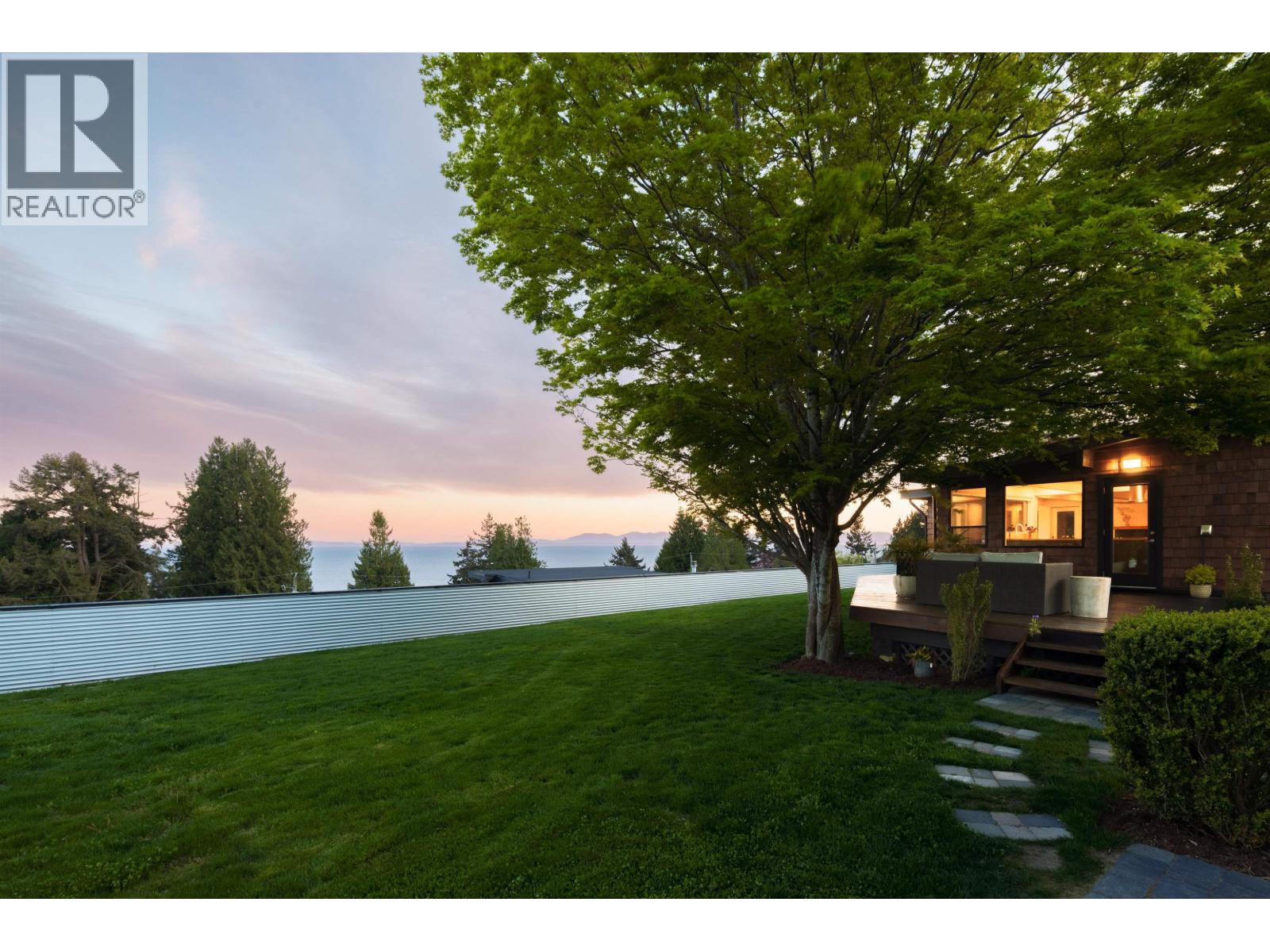 127 Mahan Road, Gibsons, British Columbia  V0N 1V3 - Photo 31 - R3117136