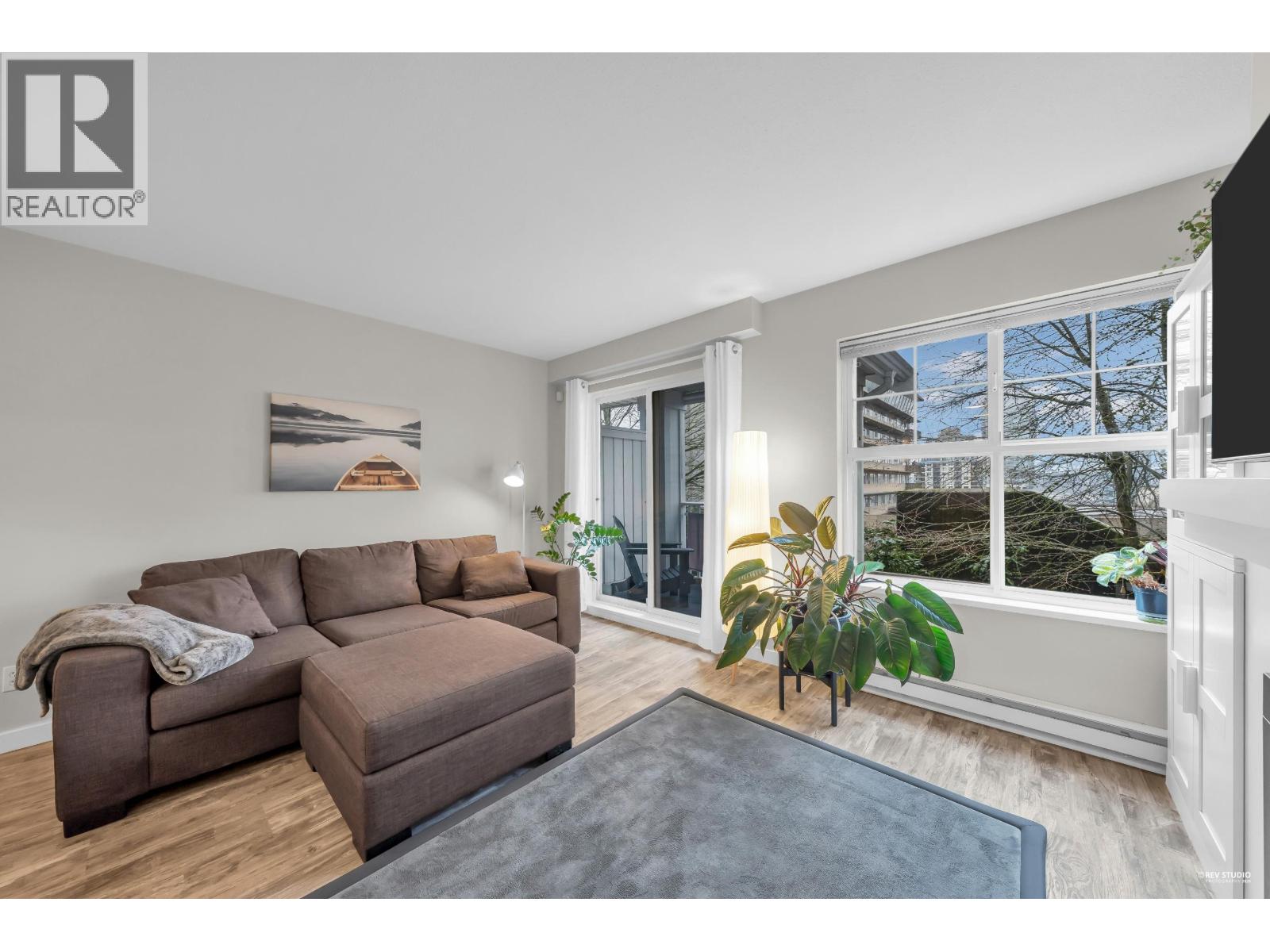 19 123 Seventh Street, New Westminster, British Columbia  V3M 6Y2 - Photo 2 - R3116039