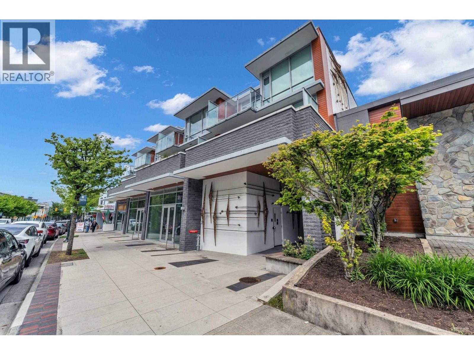 110 1331 Marine Drive, West Vancouver, British Columbia  V7T 1B6 - Photo 2 - C8078332