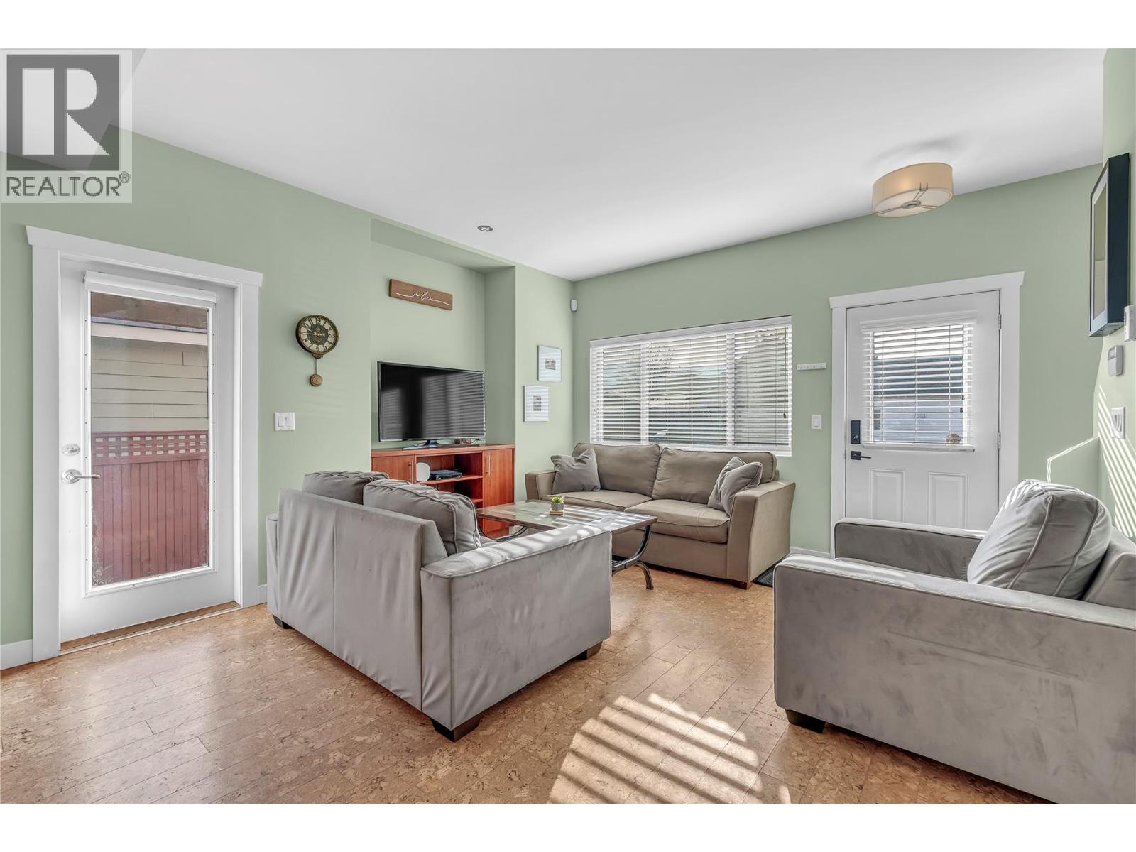 584 Westminster Avenue W Unit# 102, Penticton, British Columbia  V2A 1K6 - Photo 5 - 10376944