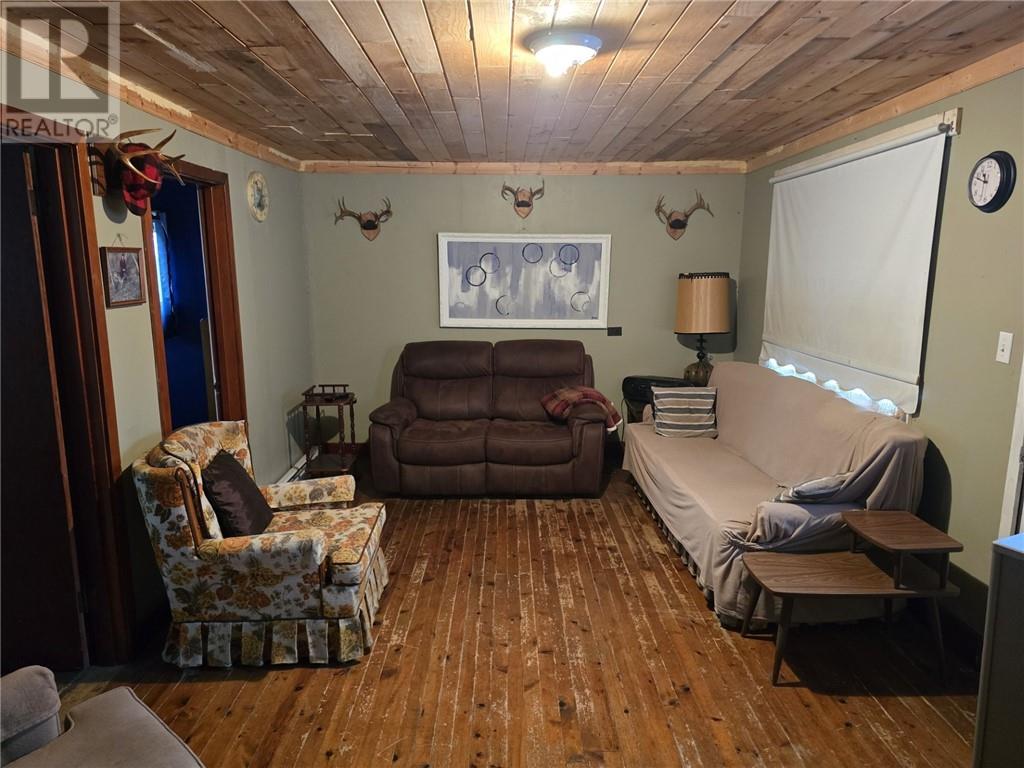 916 Campbell Rd, Evansville, Ontario  P0P 1E0 - Photo 5 - 2127388