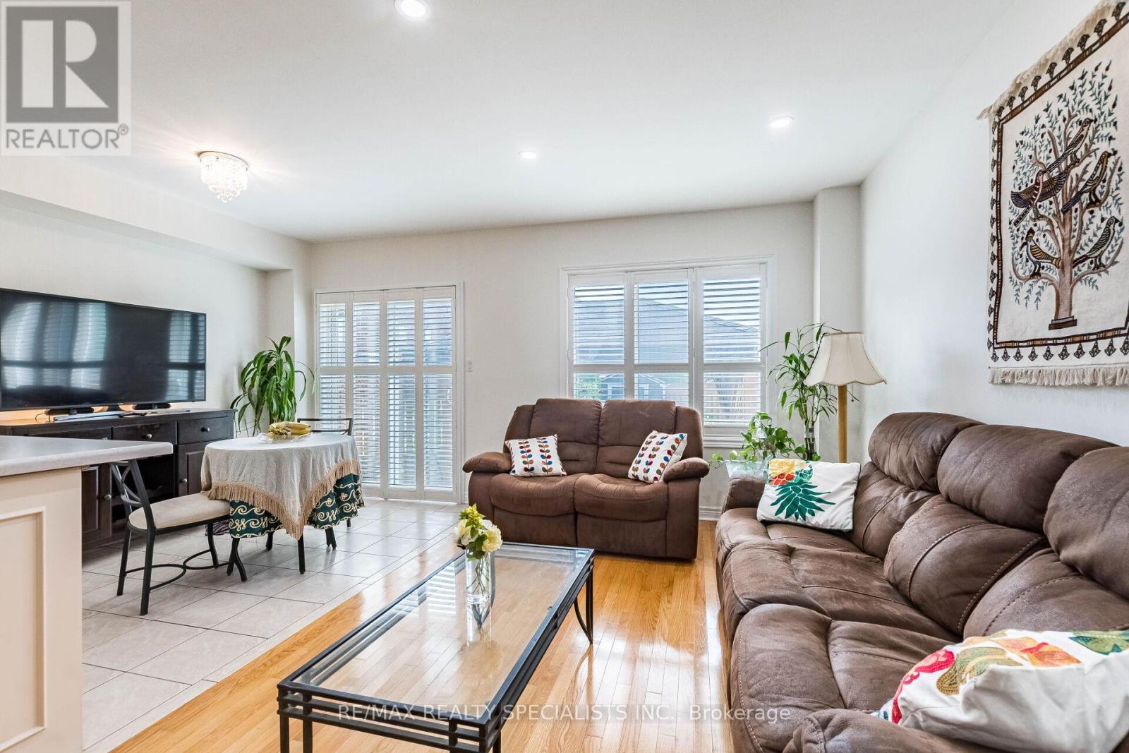 6672 Opera Glass Crescent, Mississauga, Ontario  L5W 1R8 - Photo 11 - W13055722