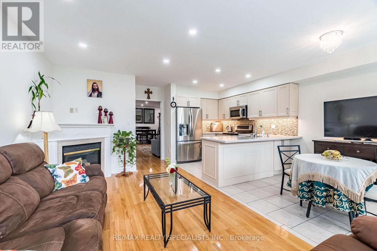 6672 Opera Glass Crescent, Mississauga, Ontario  L5W 1R8 - Photo 13 - W13055722