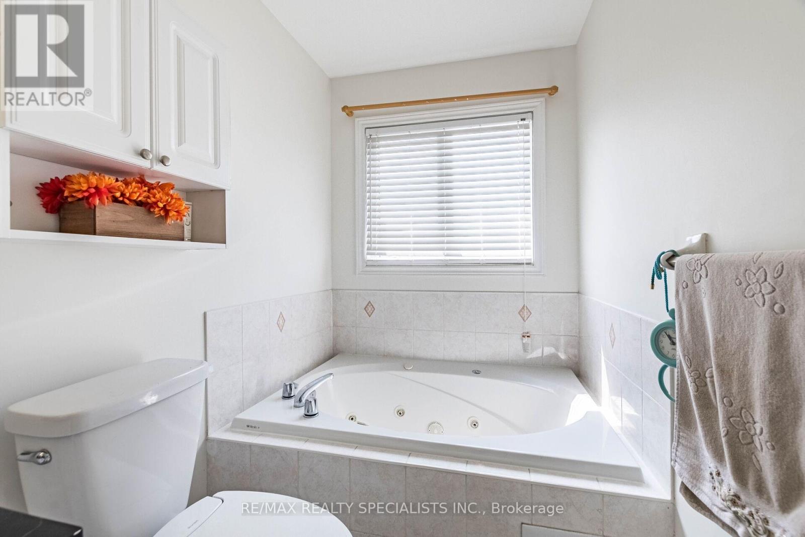 6672 Opera Glass Crescent, Mississauga, Ontario  L5W 1R8 - Photo 27 - W13055722