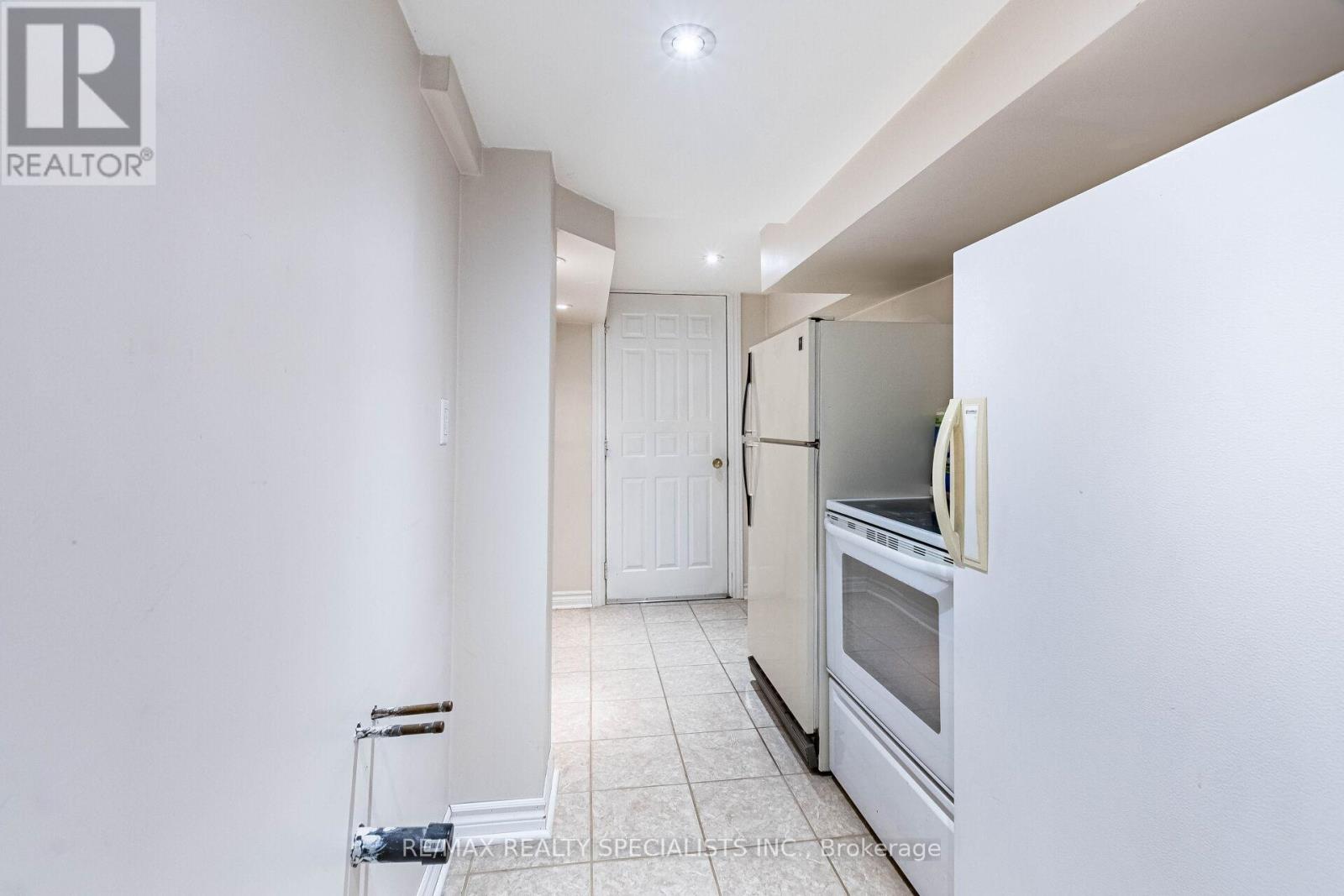 6672 Opera Glass Crescent, Mississauga, Ontario  L5W 1R8 - Photo 38 - W13055722