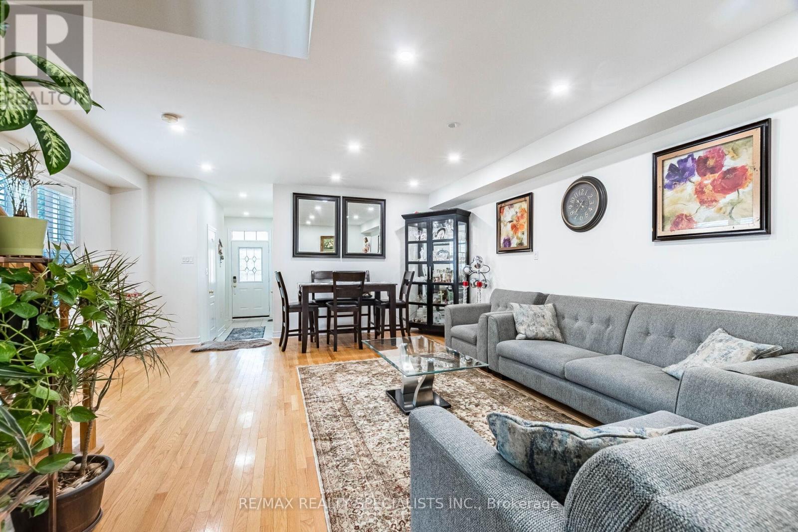 6672 Opera Glass Crescent, Mississauga, Ontario  L5W 1R8 - Photo 7 - W13055722
